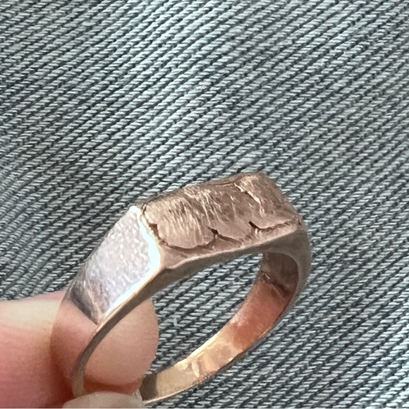10k rose gold signet ring - Picture 3 of 8